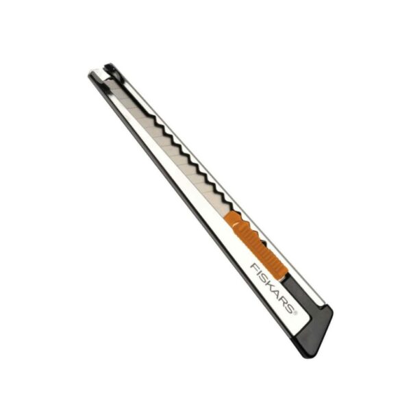 Fiskars 9 mm-es pengekés fémházzal és zsebklipsszel